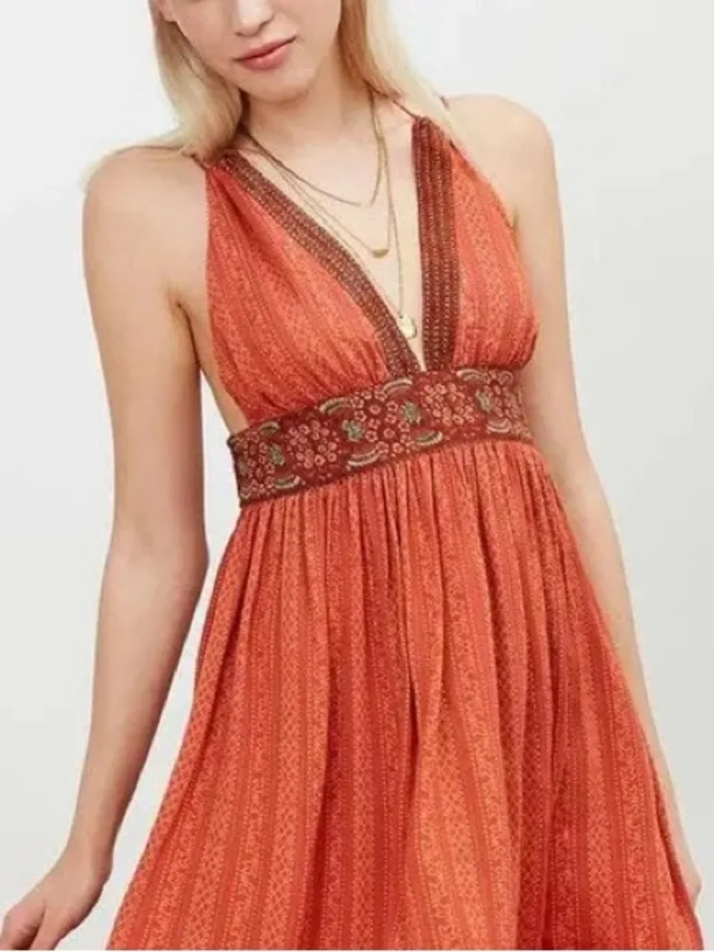 Urban Outfitters Kimchi Blue Rust Halter Mini Dress with Embroidered Waist Sz Xs - Picture 2 of 7